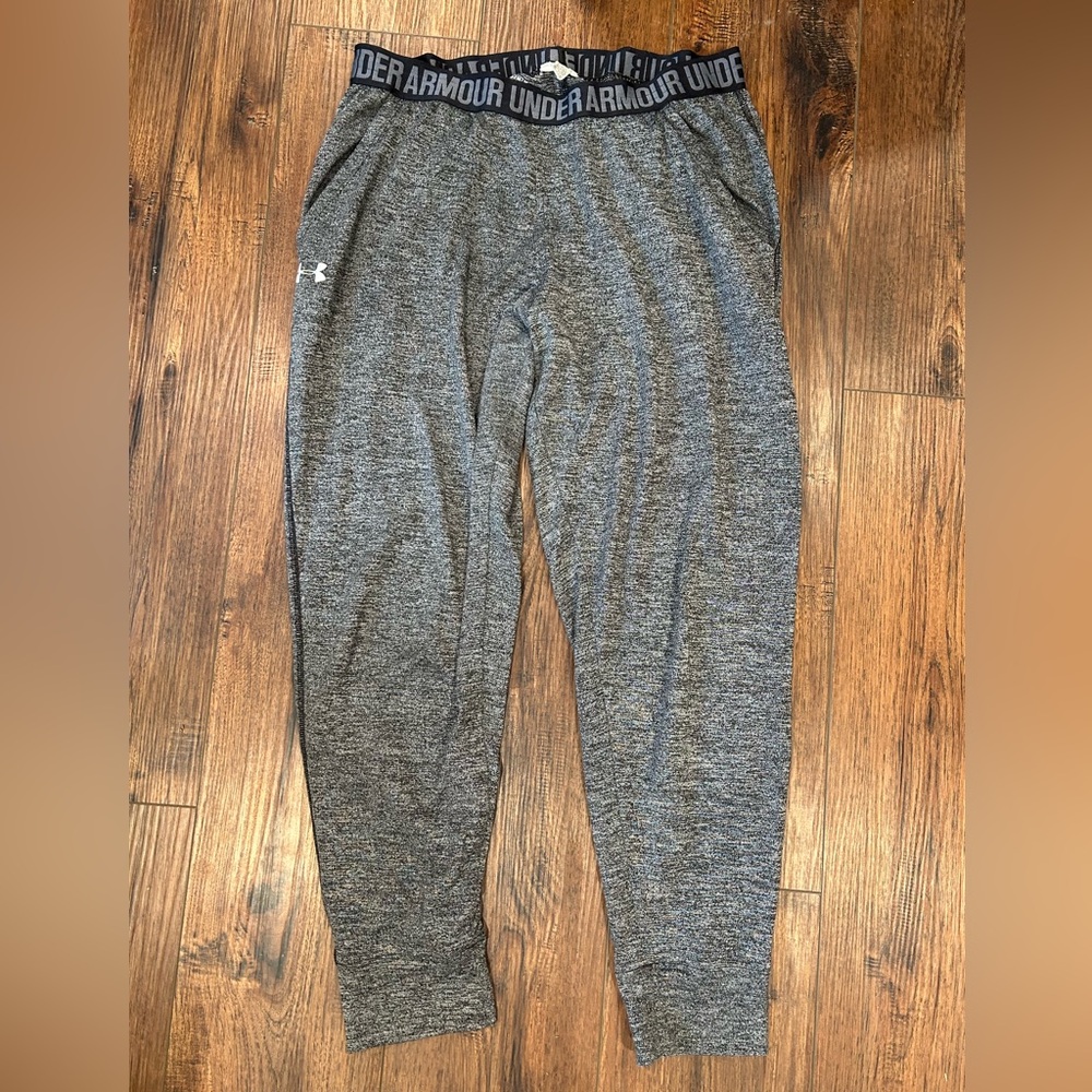 🦋 5/$15 under armor joggers